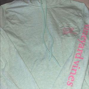 Vineyard vines hoodie